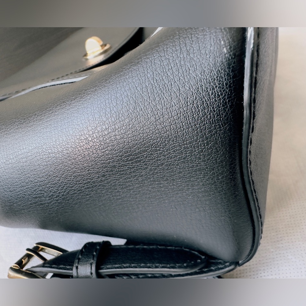 NWT Michael Kors Rivington Medium Leather Backpack in Black - Picture 10 of 16